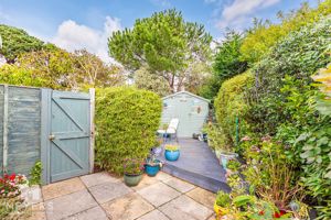 Photo 22- click for photo gallery